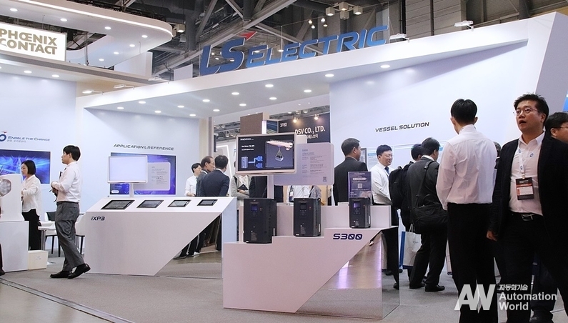 LS일렉트릭이 KORMARINE 2023에 참가해 각종 전기전자 및 설비 솔루션을 참가 부스에 내놨다. (출처 : 헬로티)